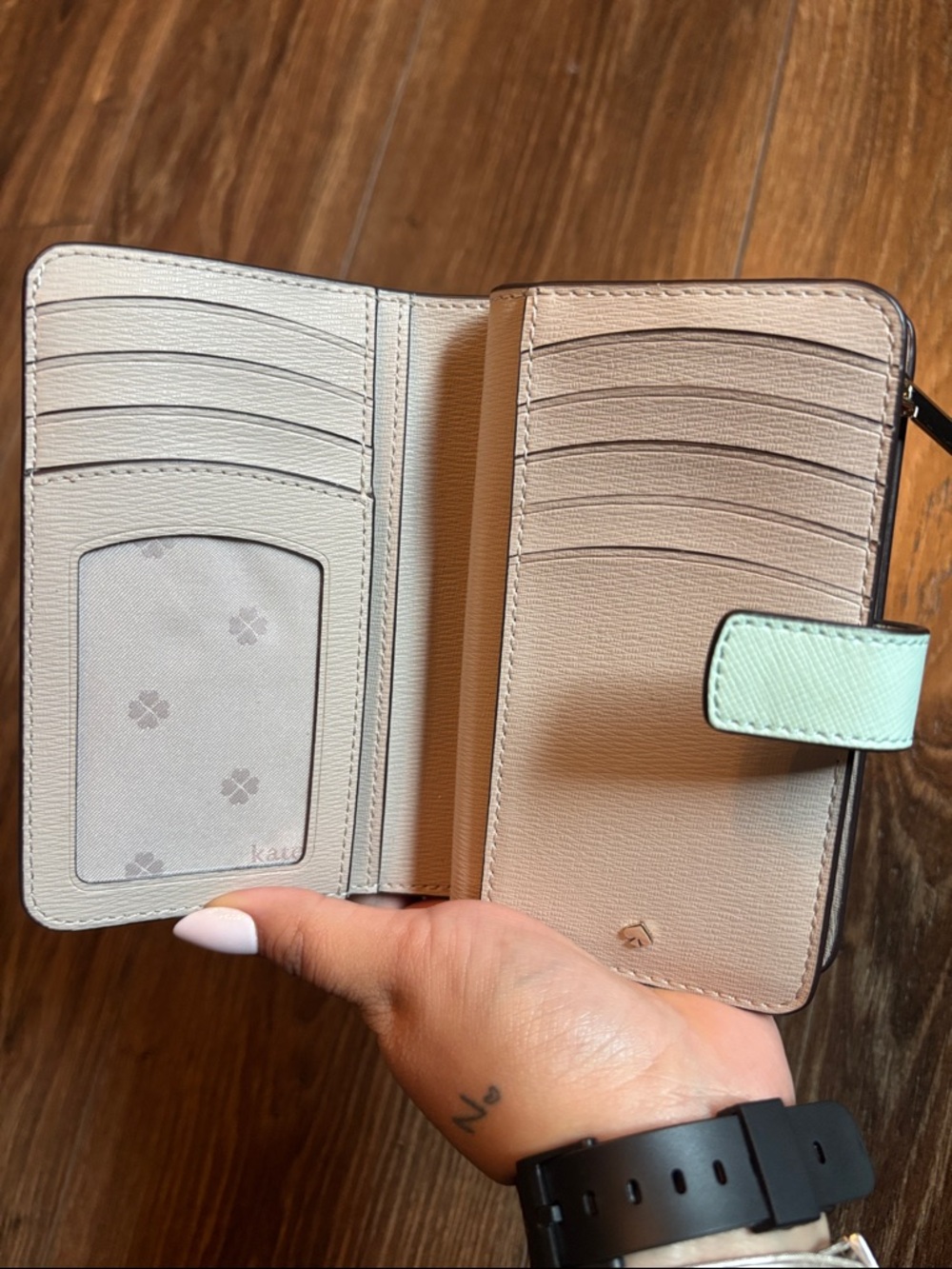 Kate Spade Mint Green Medium Bifold Wallet - Picture 2 of 6